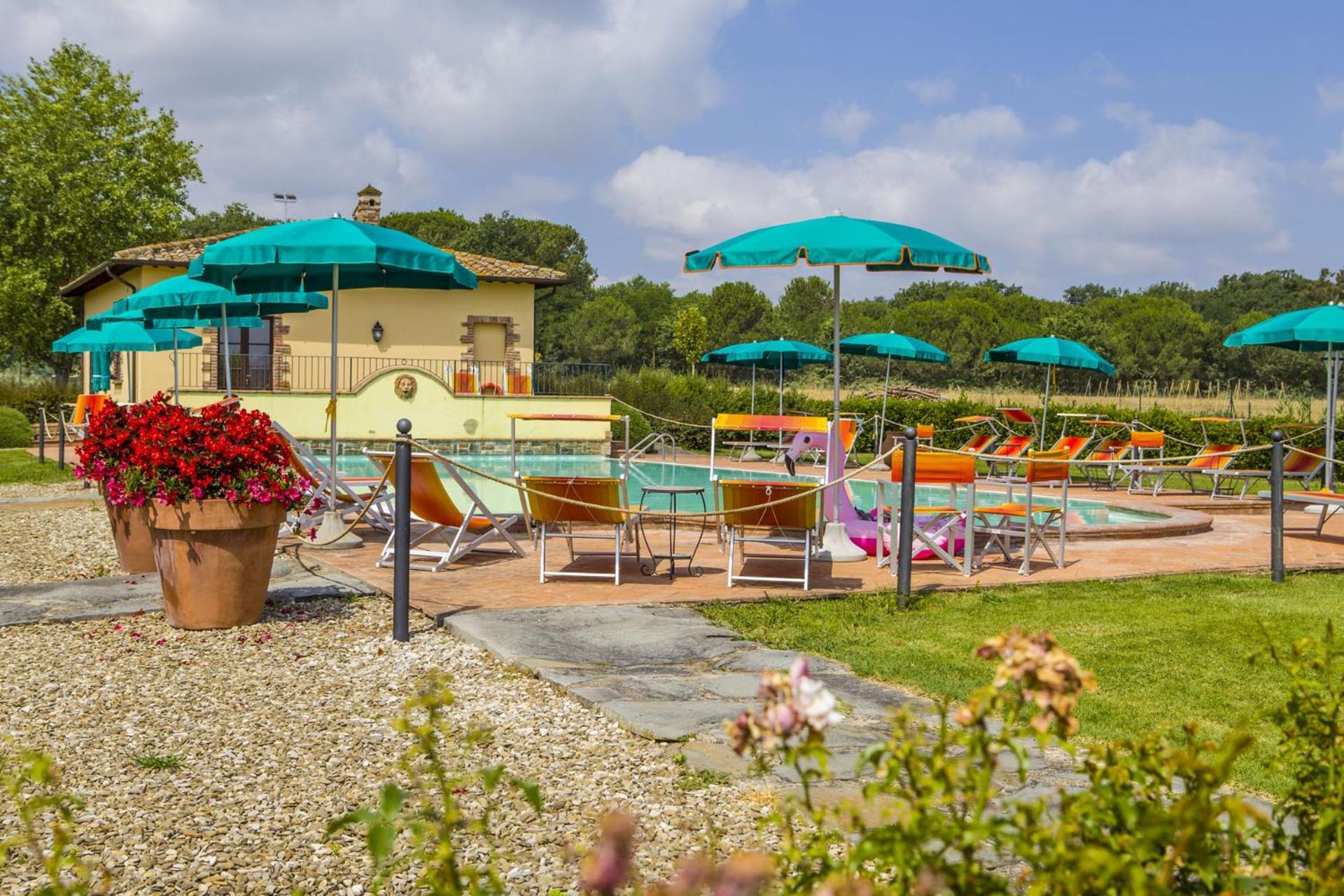 Villa Del Lago - Homelike Villas Castiglione del Lago Exterior photo