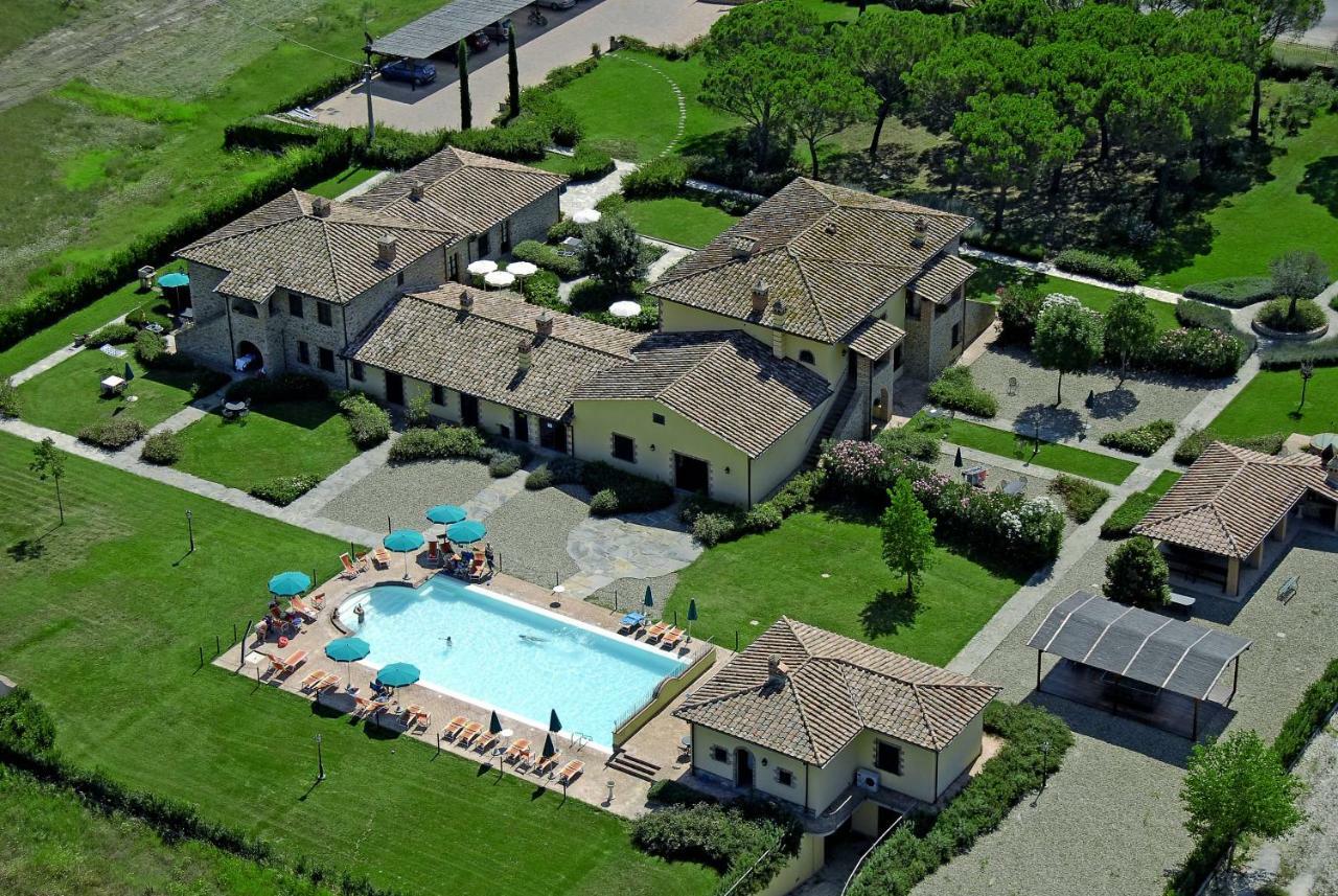 Villa Del Lago - Homelike Villas Castiglione del Lago Exterior photo